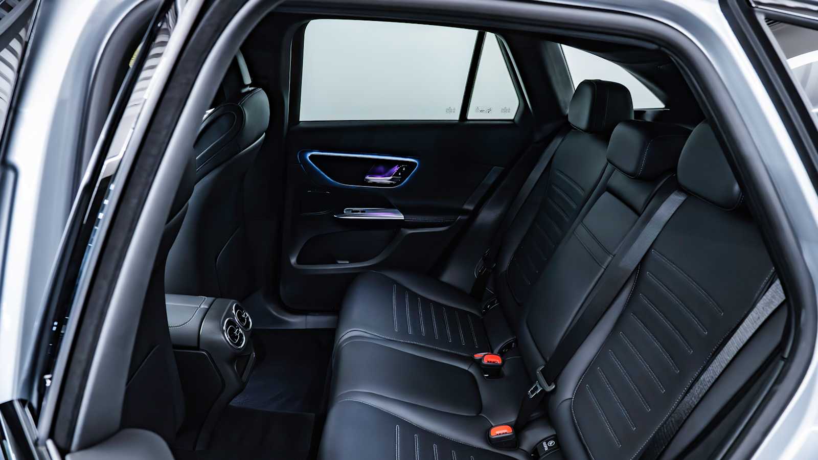 used 2025 Mercedes-Benz GLC 300 car, priced at $50,598