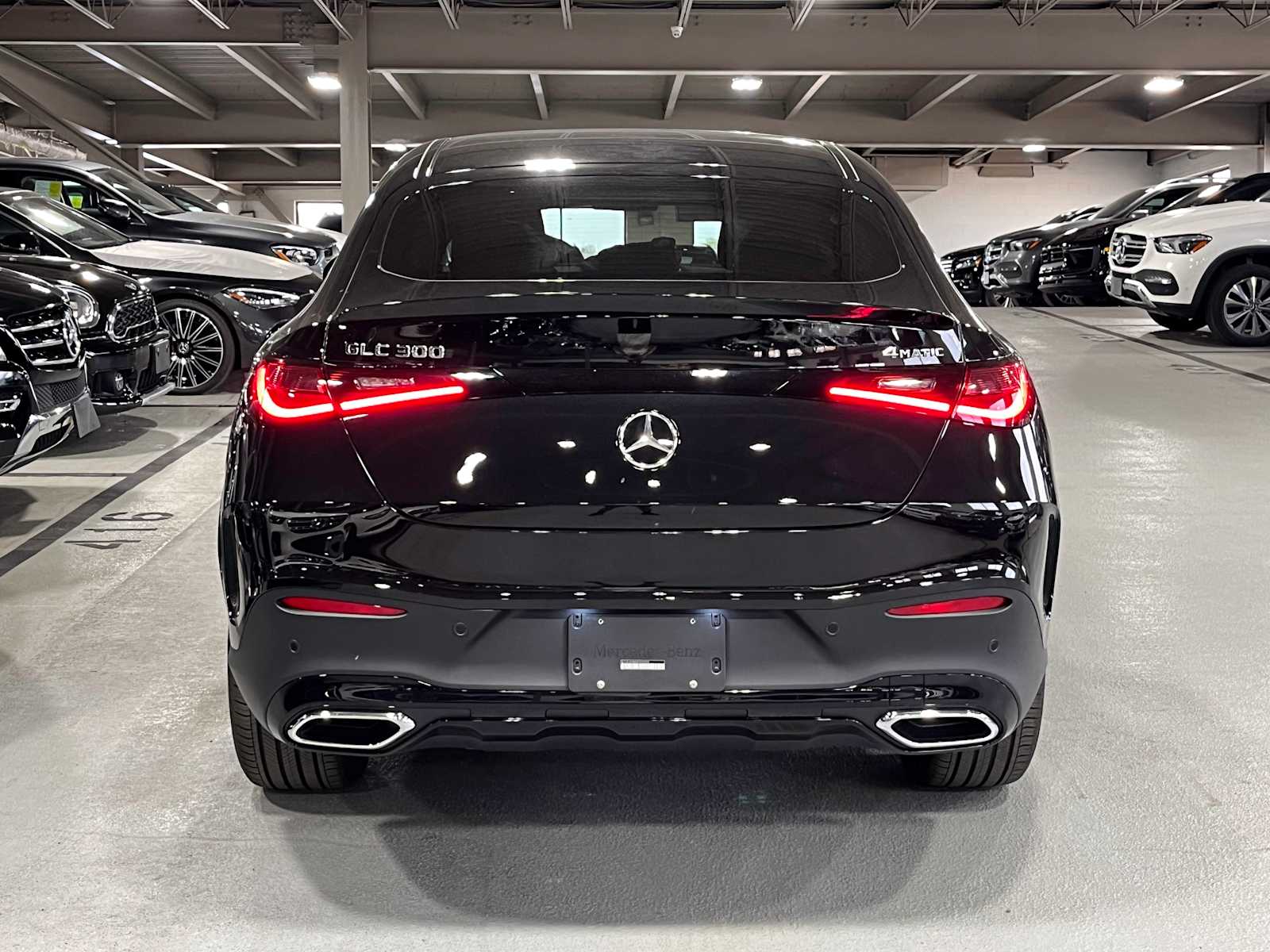 new 2025 Mercedes-Benz GLC 300 car
