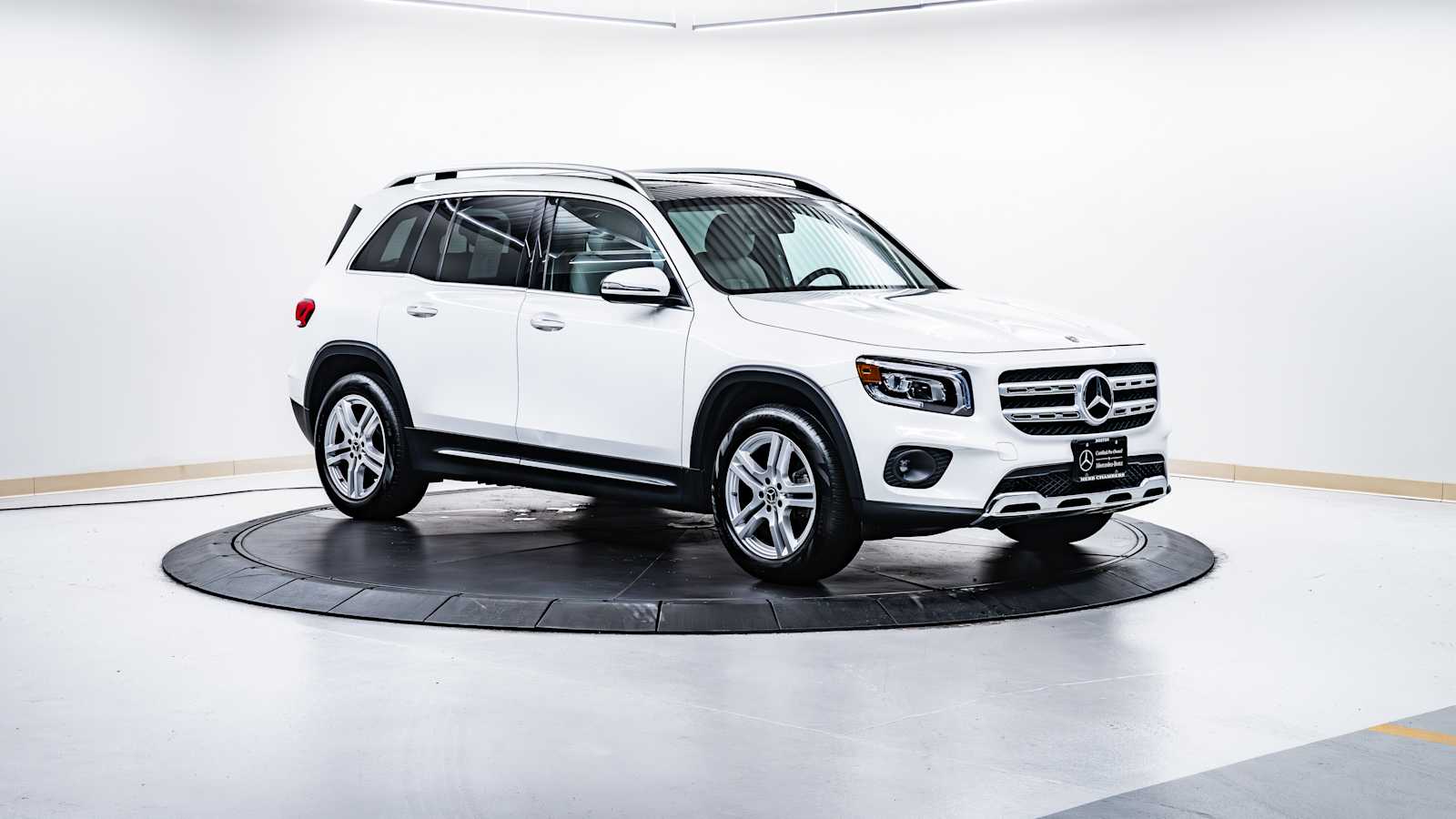 used 2020 Mercedes-Benz GLB 250 car, priced at $29,498