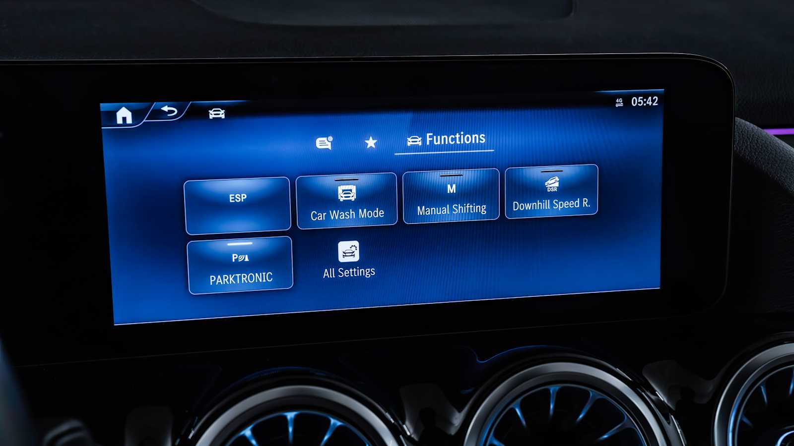 used 2025 Mercedes-Benz GLA 250 car, priced at $45,898