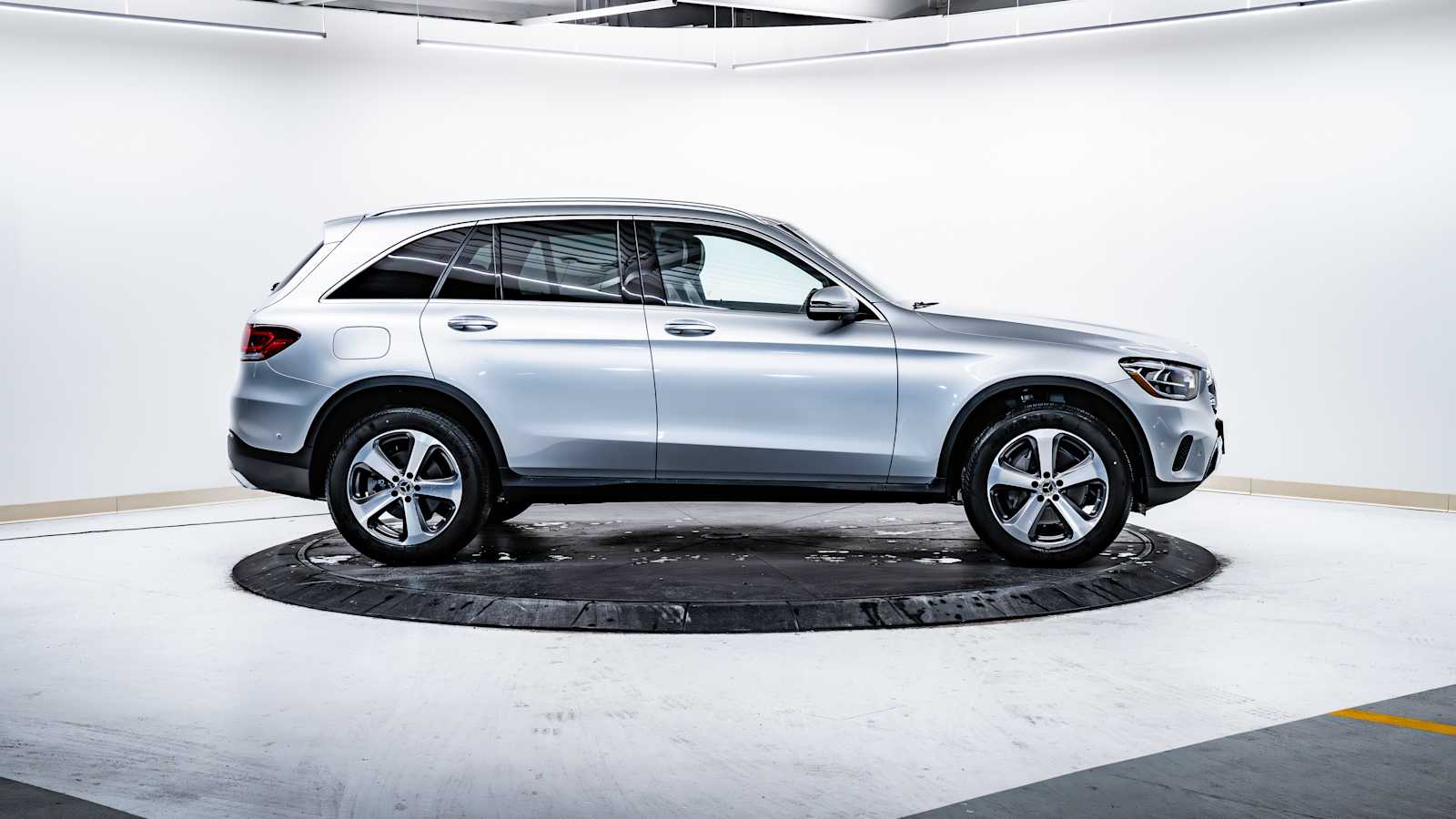 used 2020 Mercedes-Benz GLC 300 car, priced at $33,330