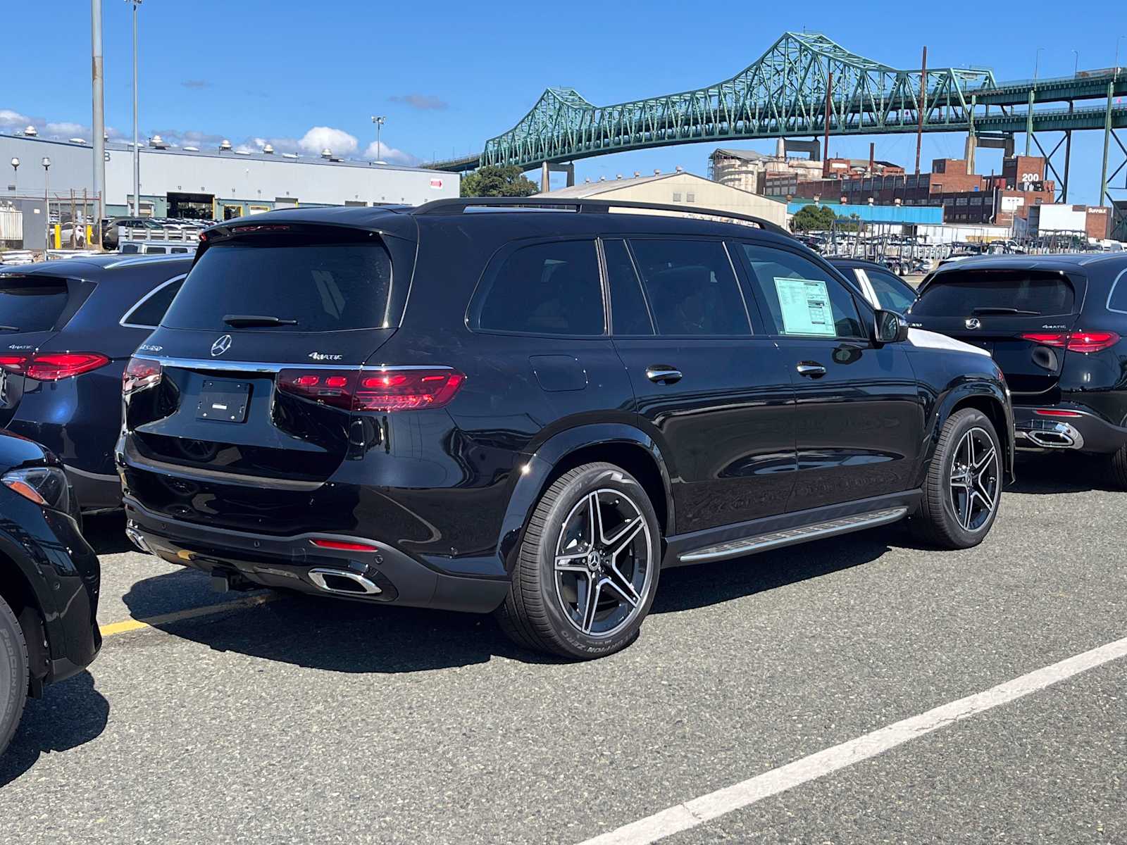 new 2025 Mercedes-Benz GLS 450 car