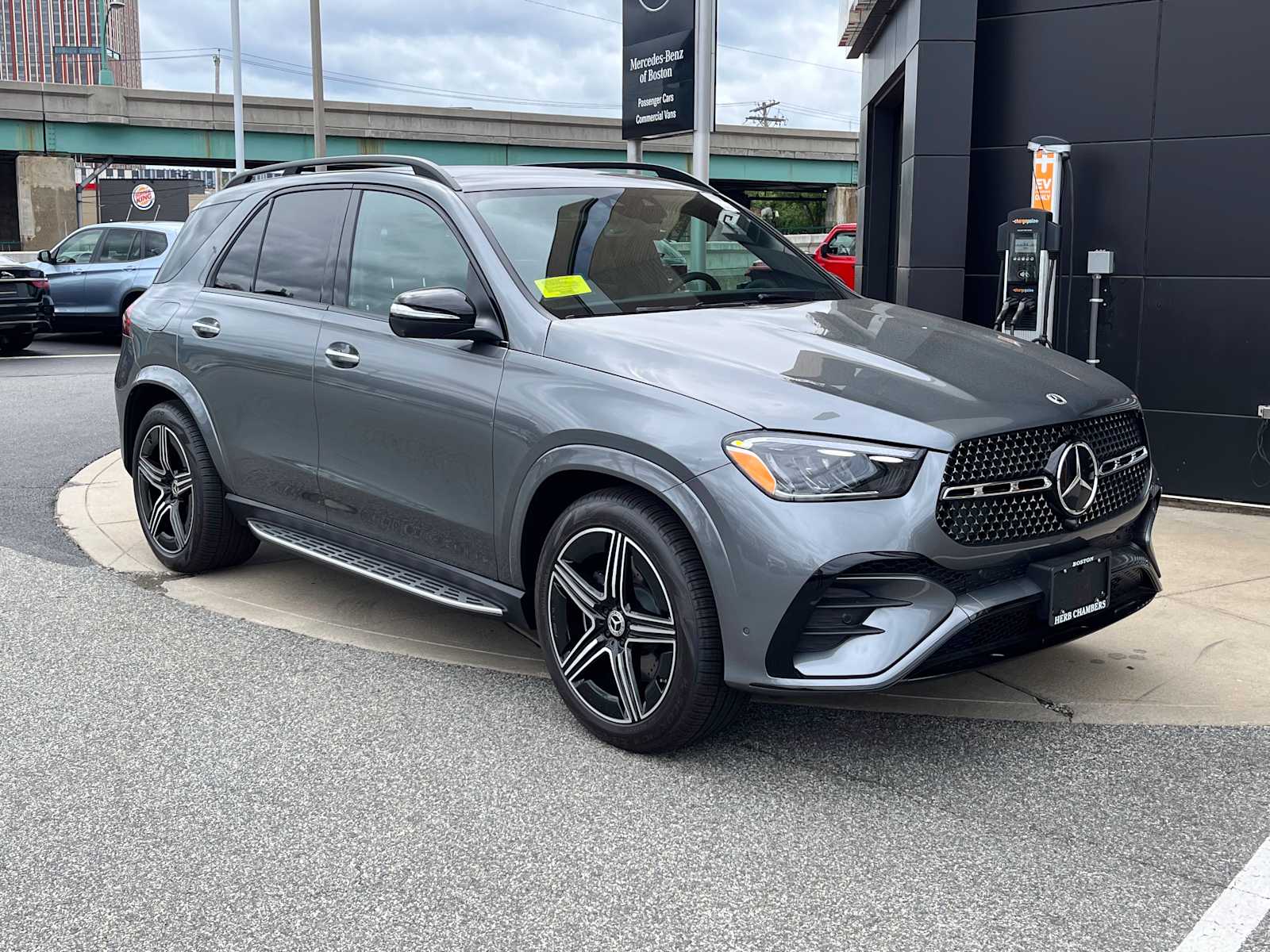 new 2025 Mercedes-Benz GLE 450 car