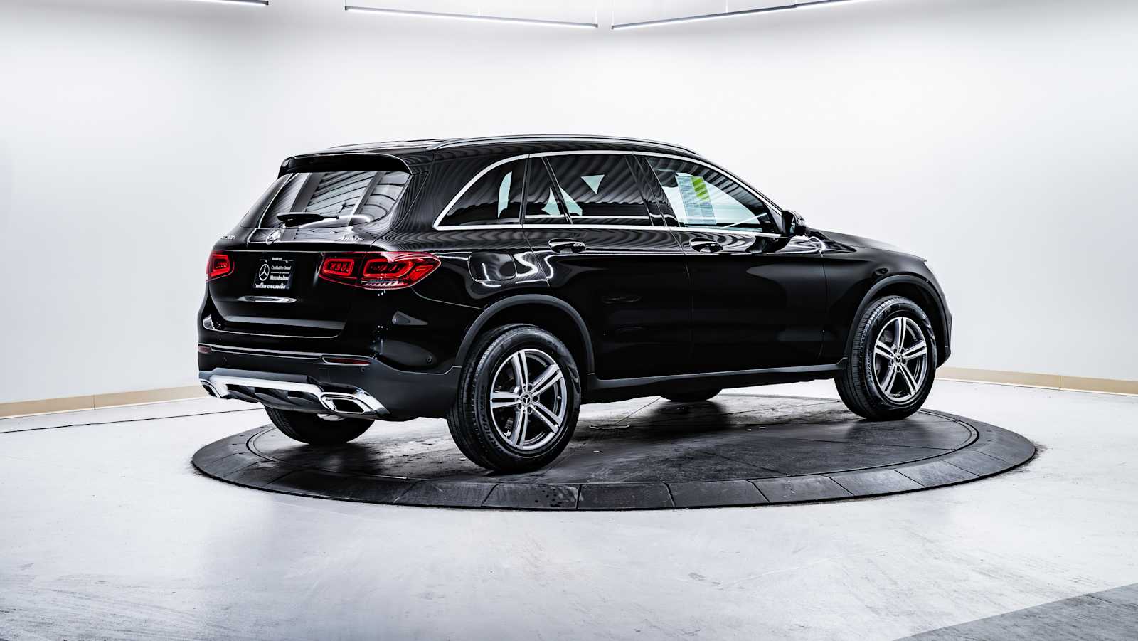 used 2022 Mercedes-Benz GLC 300 car, priced at $35,818