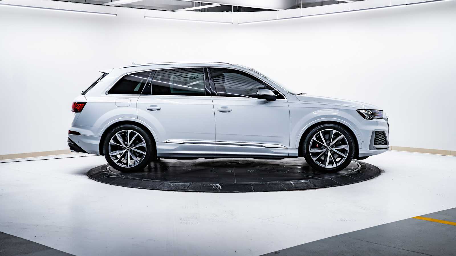 used 2021 Audi SQ7 car, priced at $47,998