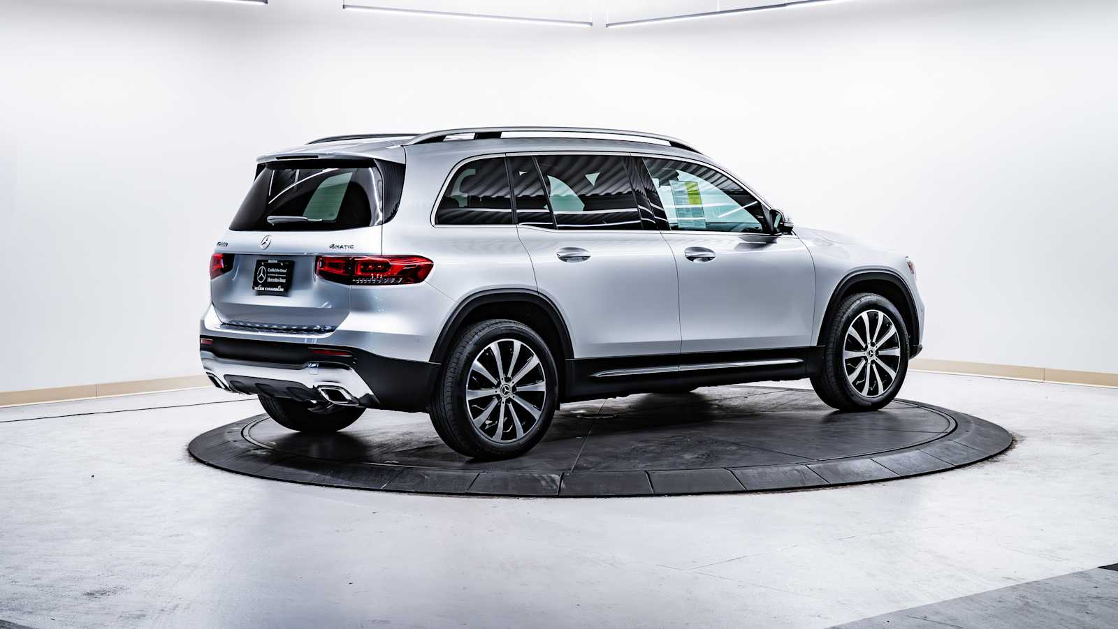 used 2022 Mercedes-Benz GLB 250 car, priced at $34,798