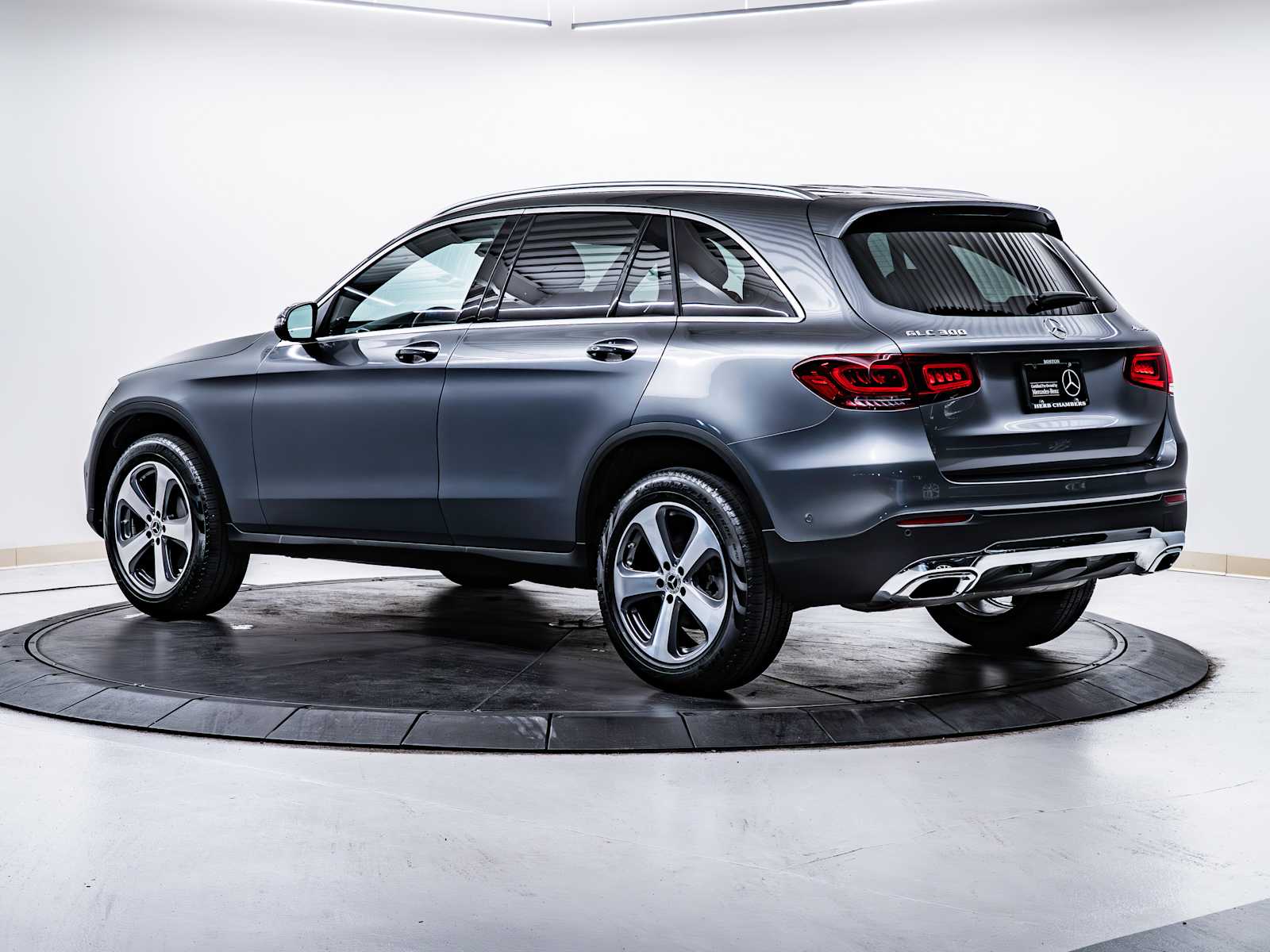 used 2022 Mercedes-Benz GLC 300 car, priced at $37,998