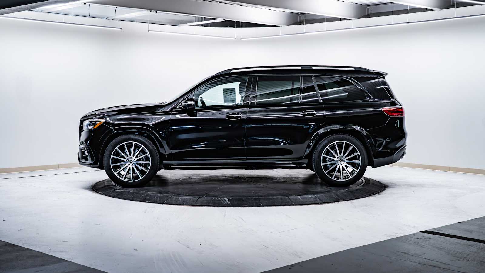 used 2025 Mercedes-Benz GLS 450 car, priced at $87,398