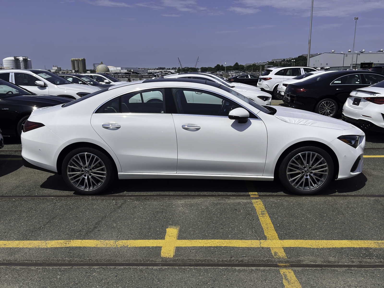 new 2025 Mercedes-Benz CLA 250 car