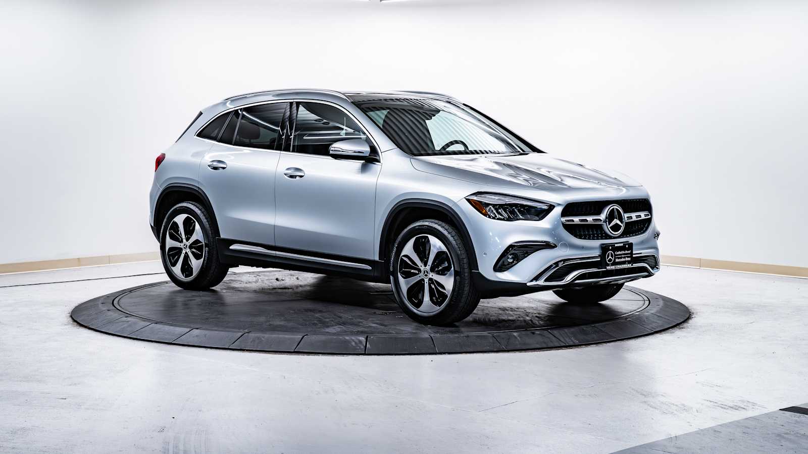used 2025 Mercedes-Benz GLA 250 car, priced at $45,998