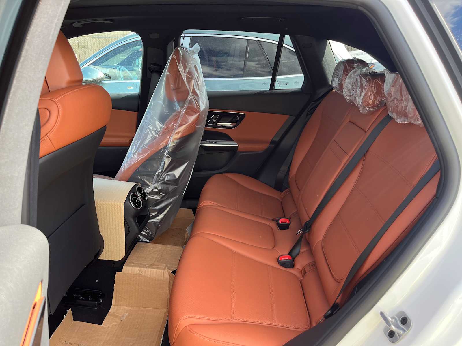 new 2025 Mercedes-Benz GLC 300 car