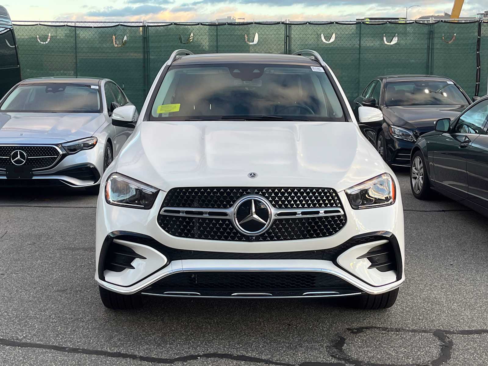 new 2024 Mercedes-Benz GLE 450e Plug-In Hybrid car