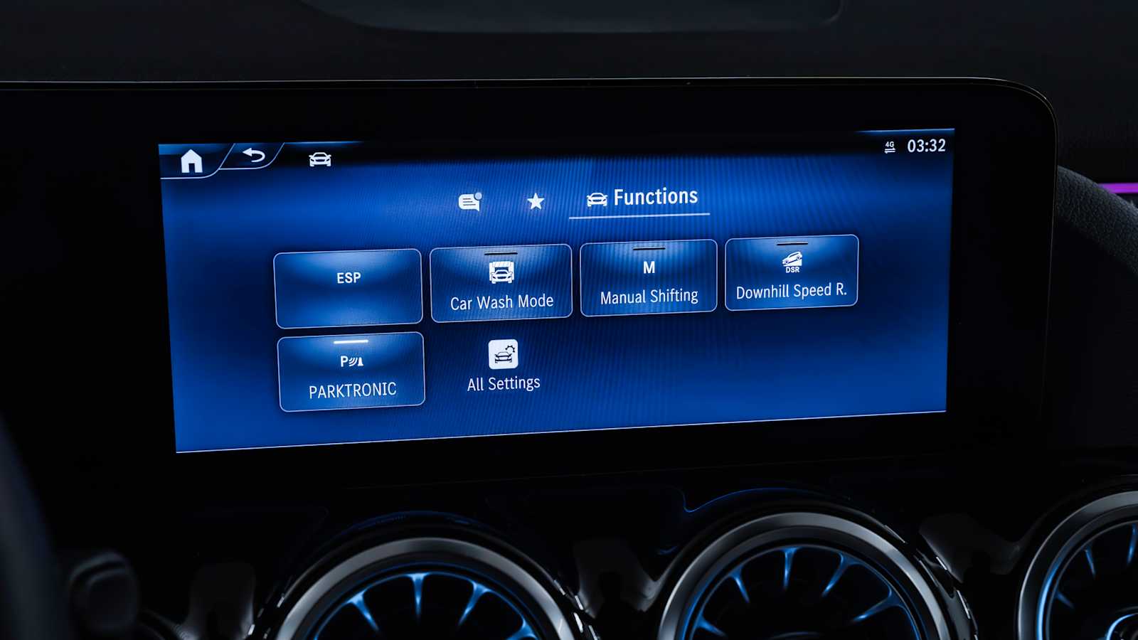 used 2025 Mercedes-Benz GLA 250 car, priced at $43,888