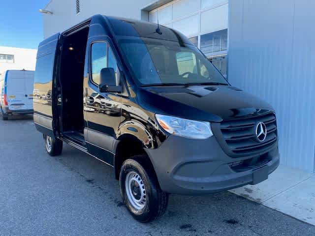 new 2024 Mercedes-Benz Sprinter car