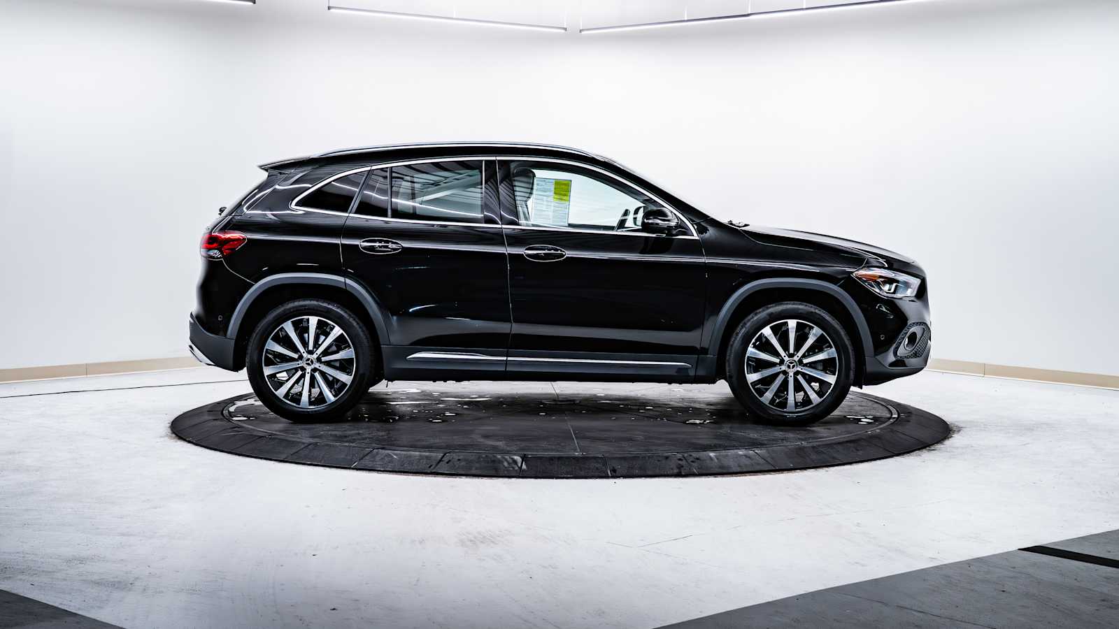 used 2022 Mercedes-Benz GLA 250 car, priced at $34,998