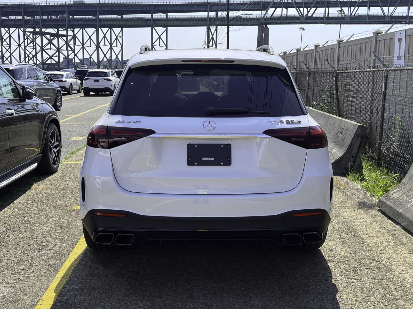 new 2024 Mercedes-Benz AMG GLE 63 car