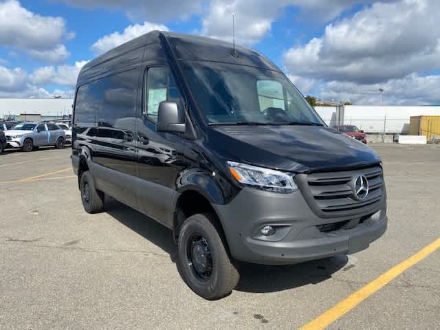 new 2025 Mercedes-Benz Sprinter car