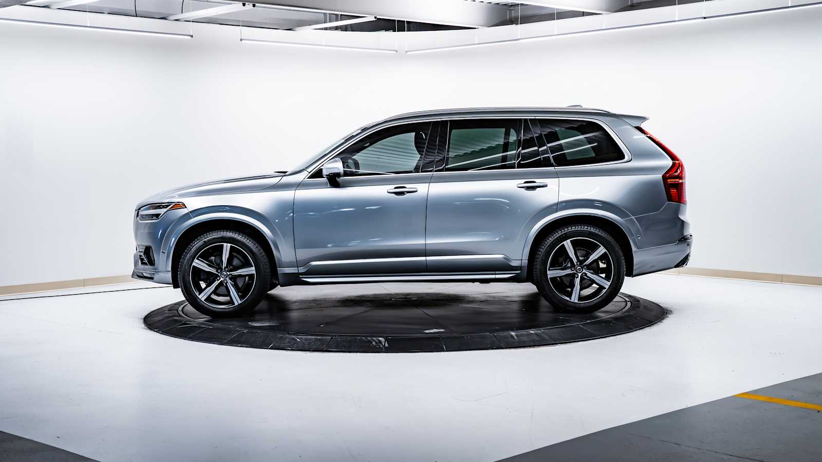 used 2017 Volvo XC90 car, priced at $21,698