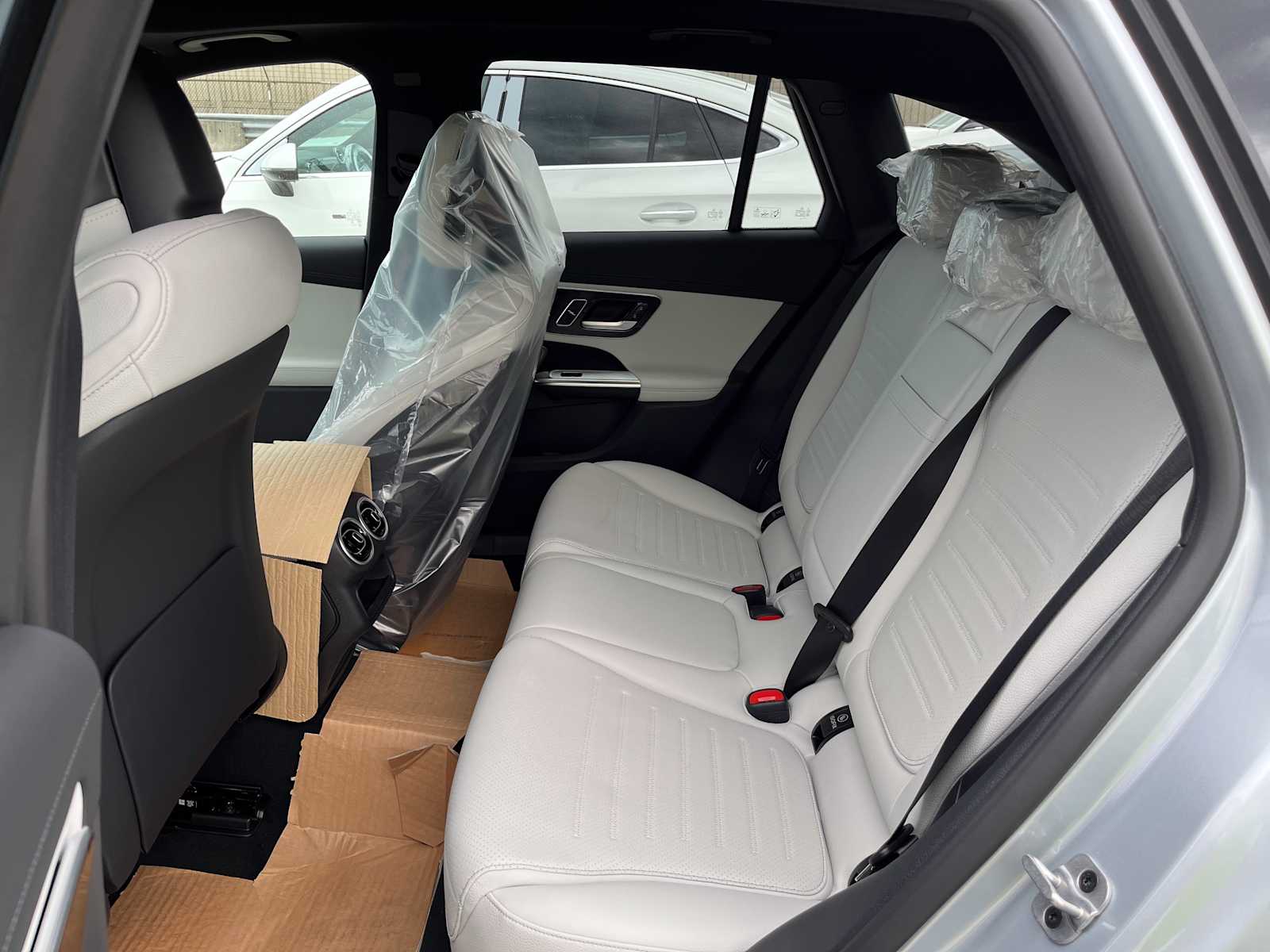 new 2025 Mercedes-Benz GLC 350e Plug-In Hybrid car