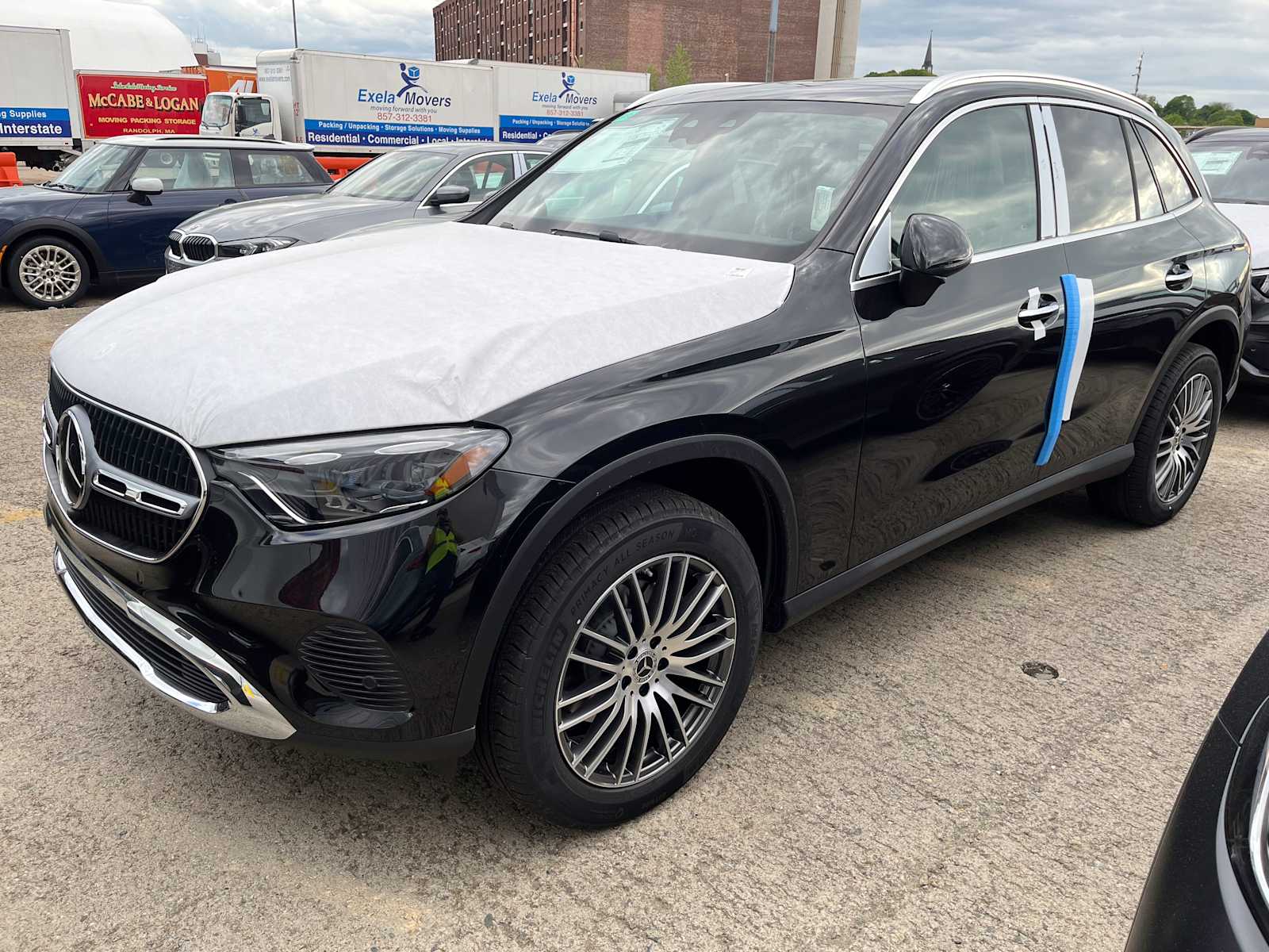 new 2025 Mercedes-Benz GLC 300 car