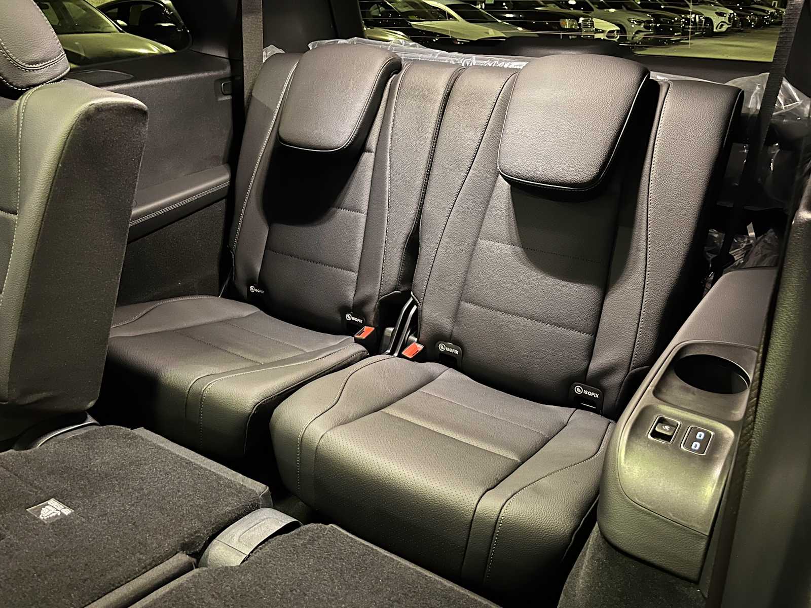 new 2025 Mercedes-Benz GLS 450 car