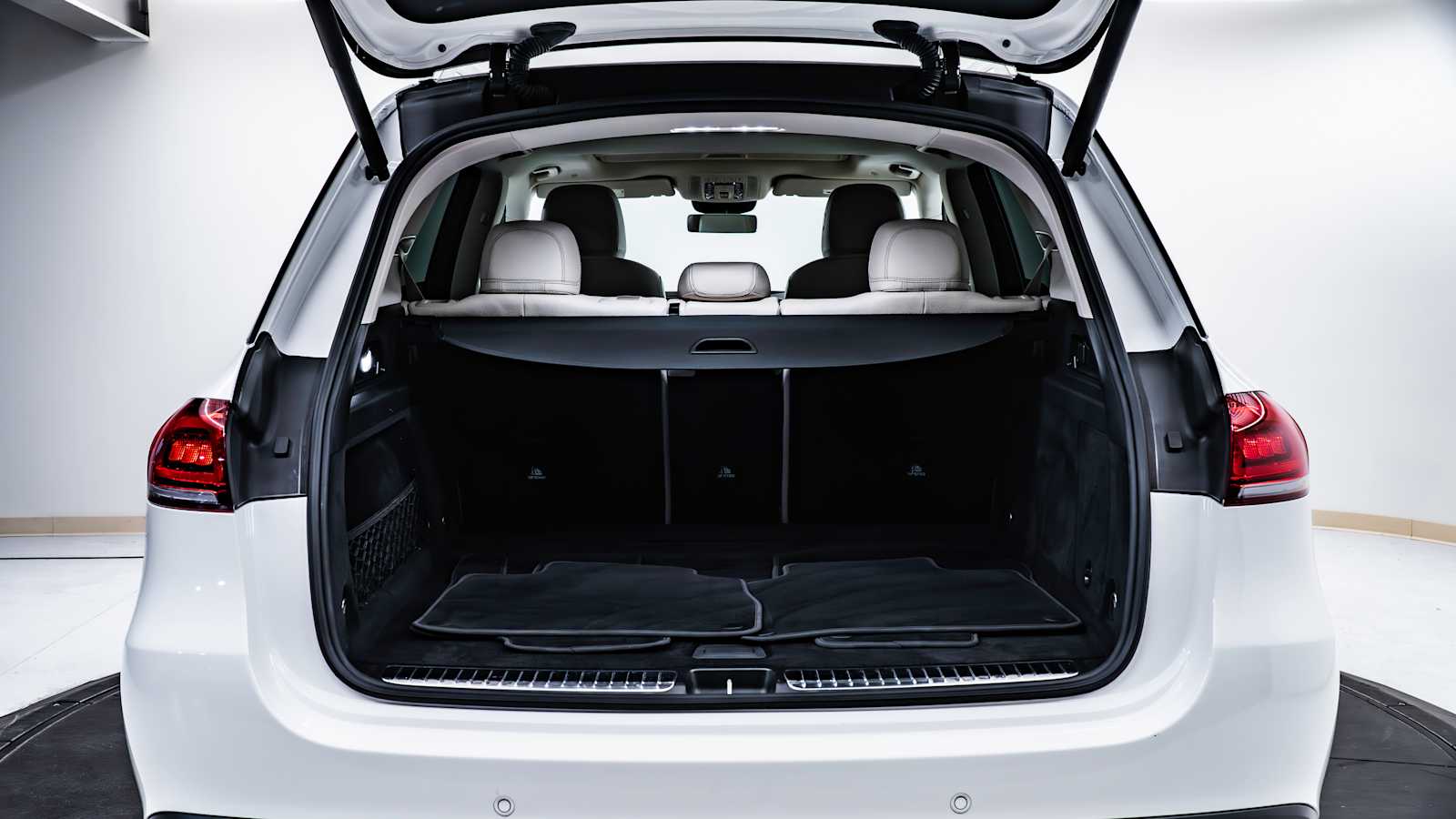 used 2022 Mercedes-Benz GLE 350 car, priced at $44,998