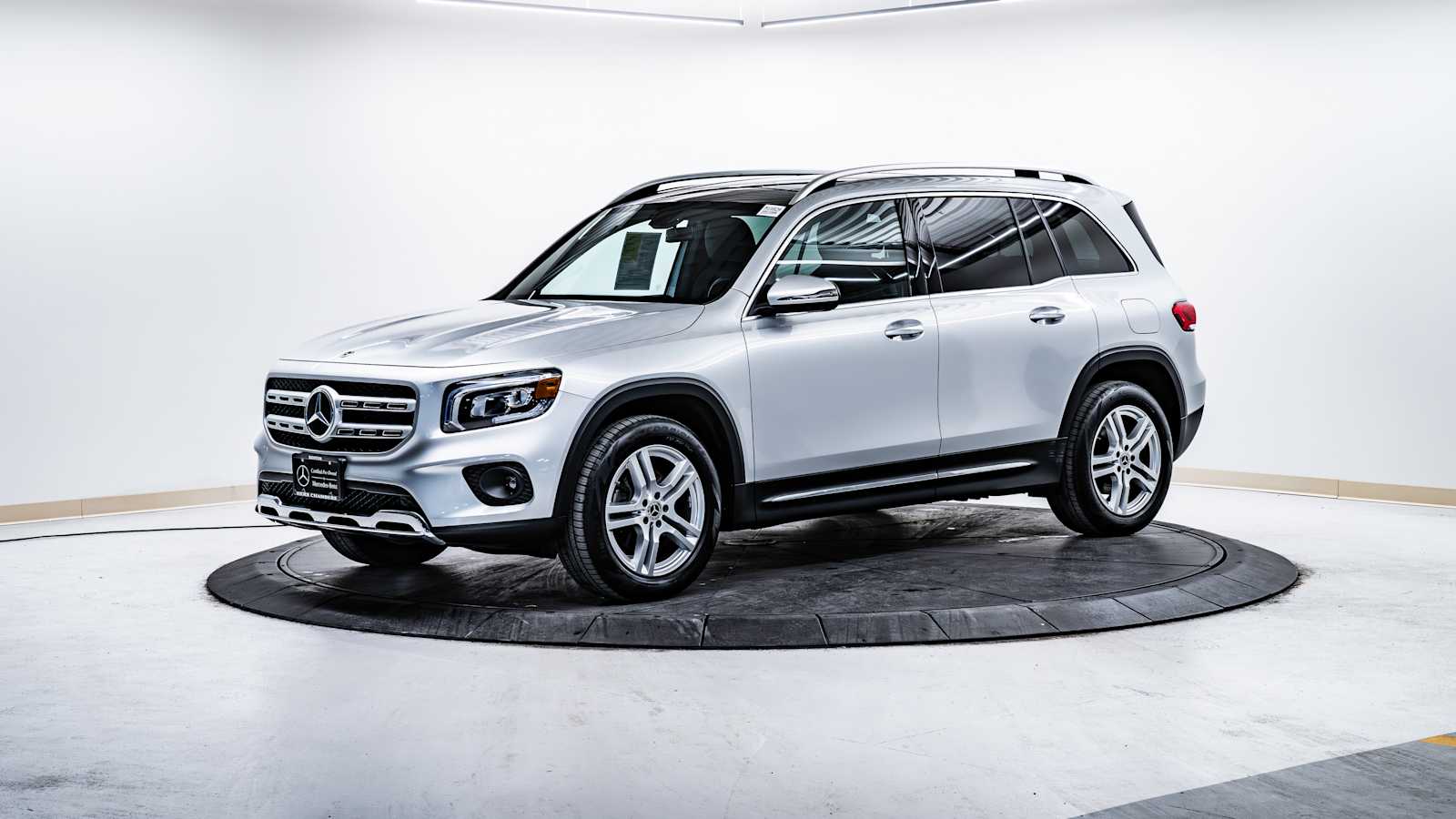 used 2021 Mercedes-Benz GLB 250 car, priced at $32,539