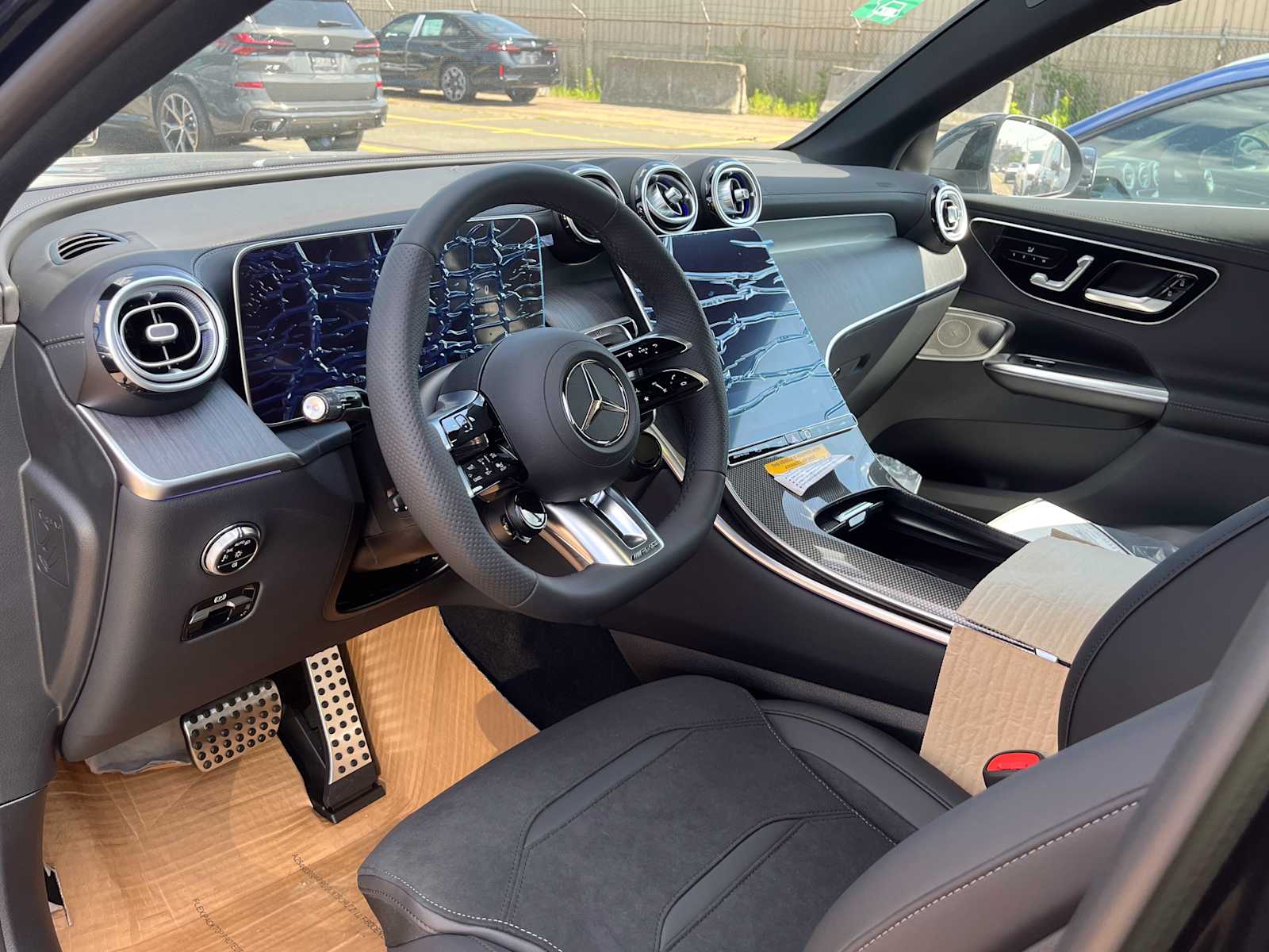 new 2025 Mercedes-Benz AMG GLC 63 car