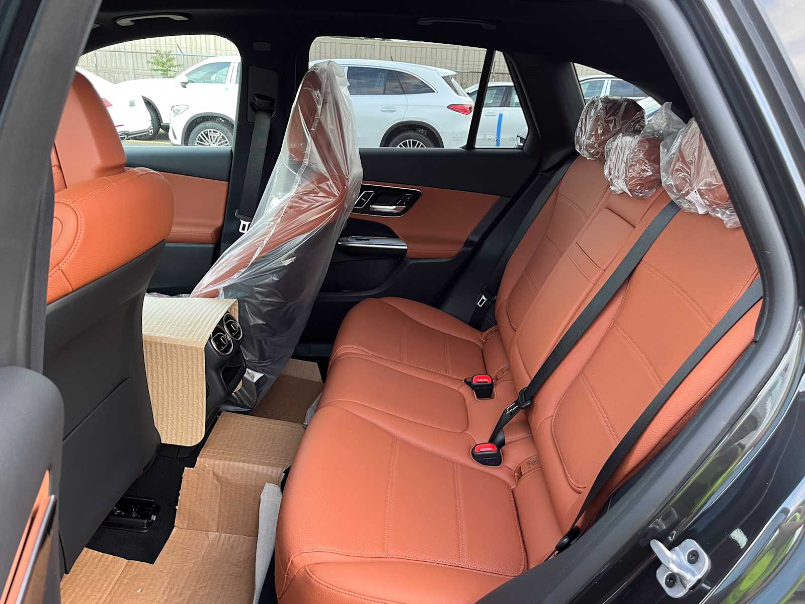 new 2025 Mercedes-Benz GLC 300 car