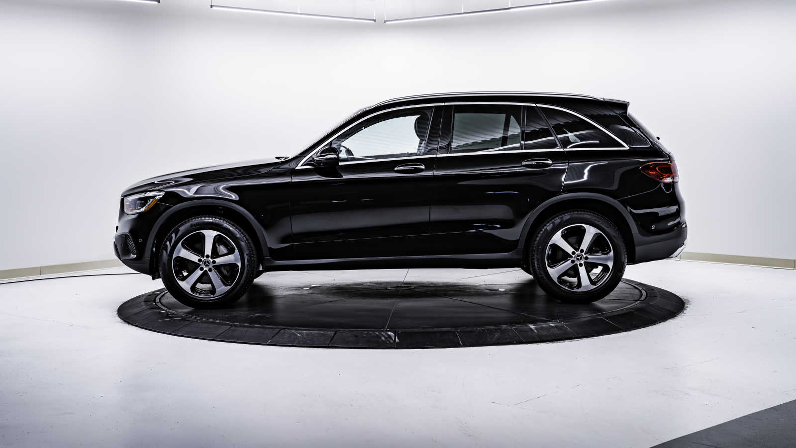 used 2021 Mercedes-Benz GLC 300 car, priced at $39,998