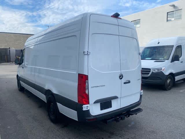 new 2024 Mercedes-Benz Sprinter car