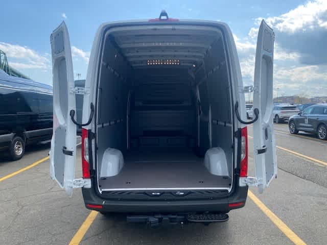 new 2024 Mercedes-Benz Sprinter car