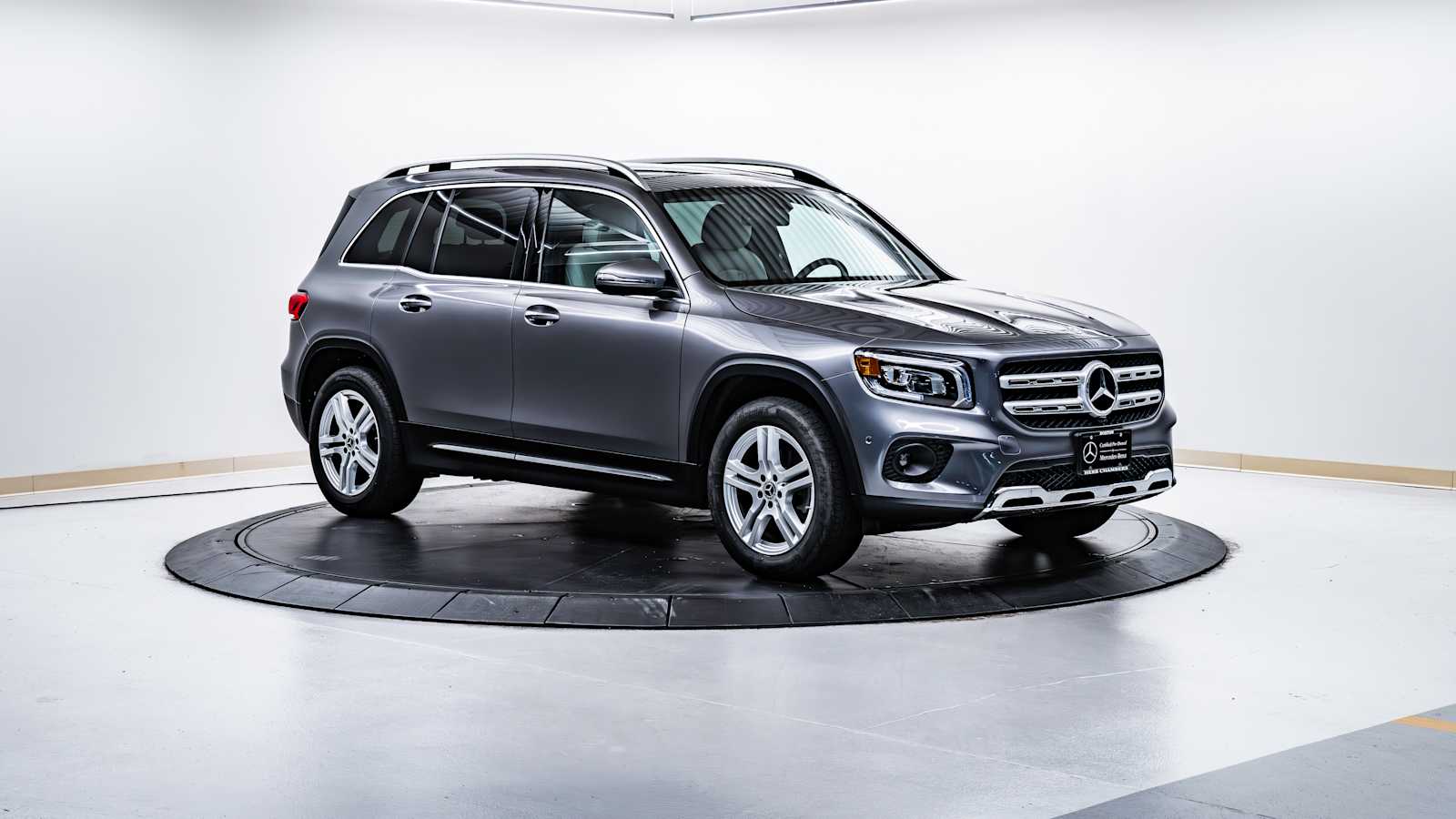 used 2021 Mercedes-Benz GLB 250 car, priced at $31,398