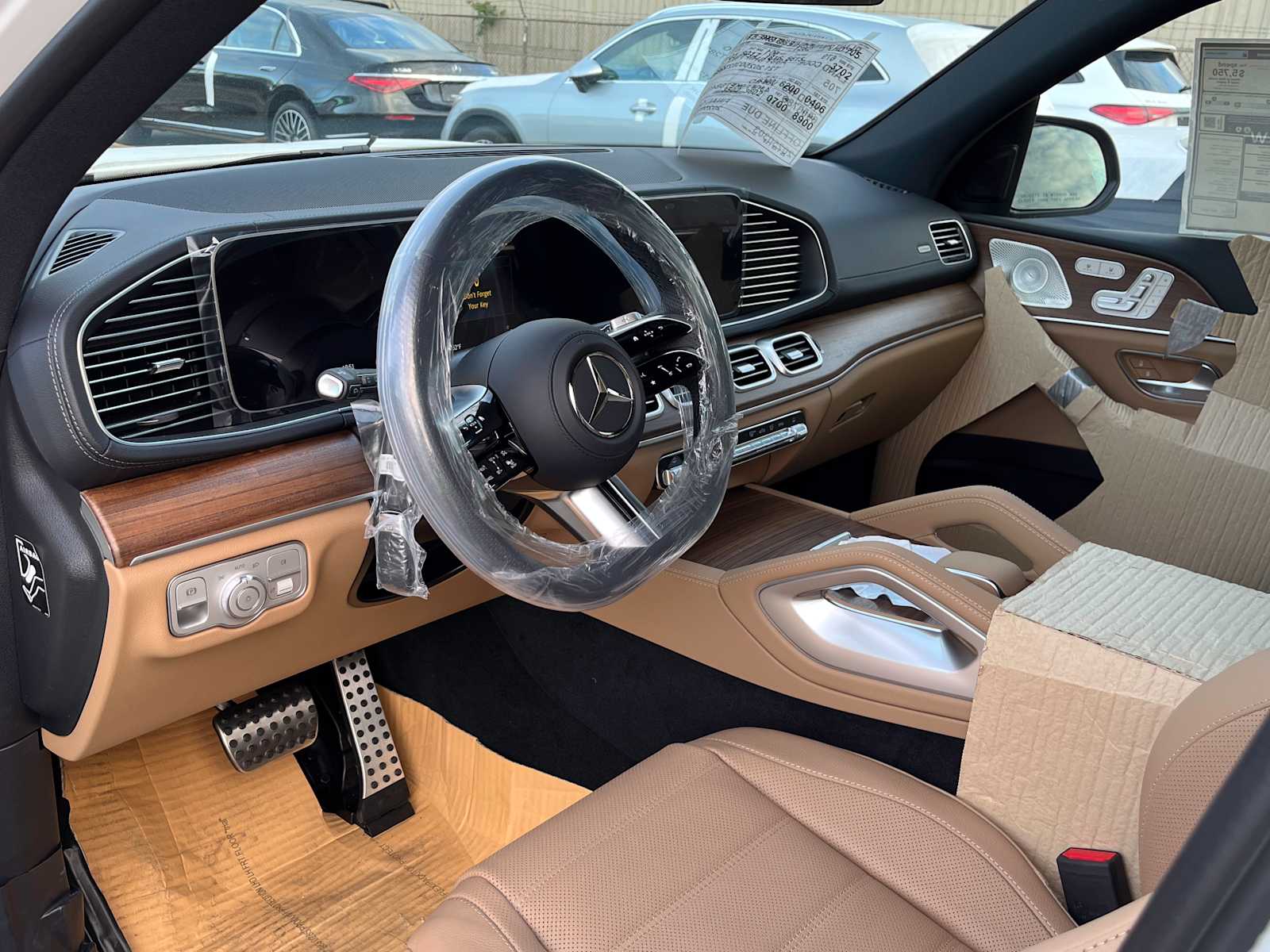 new 2025 Mercedes-Benz GLS 450 car