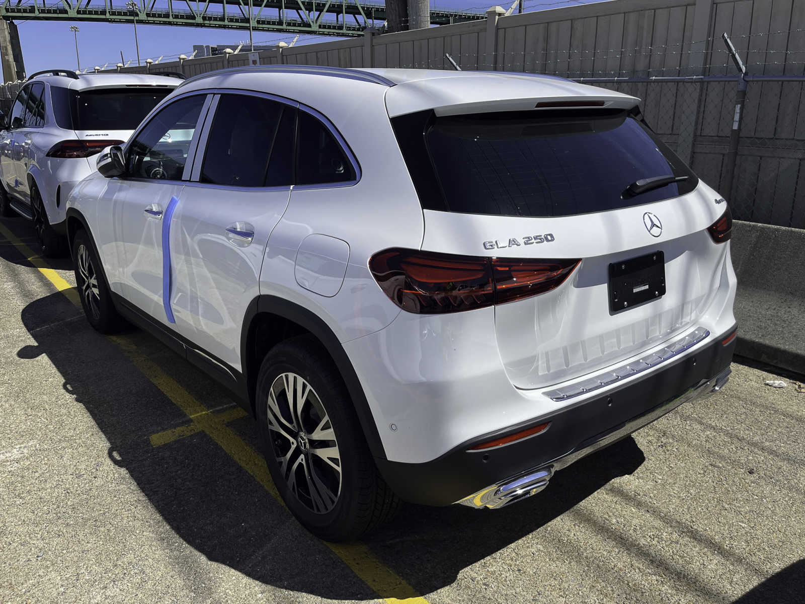 new 2025 Mercedes-Benz GLA 250 car