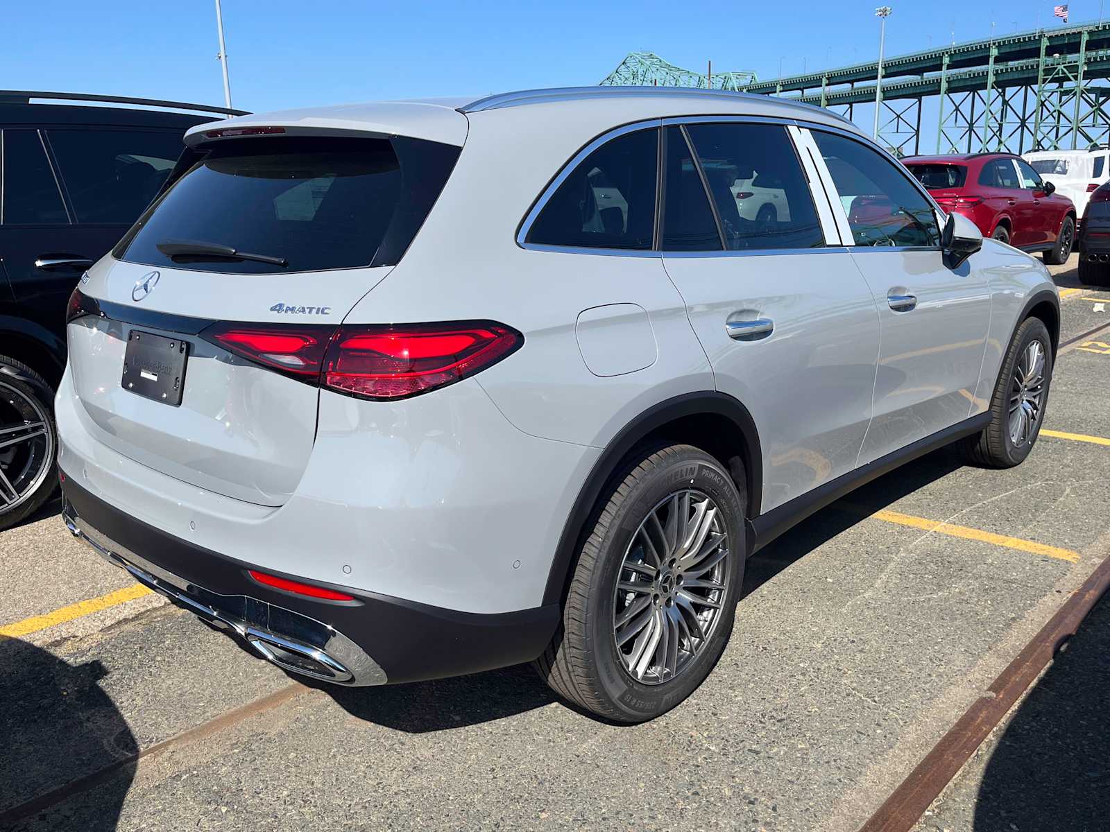 new 2025 Mercedes-Benz GLC 300 car