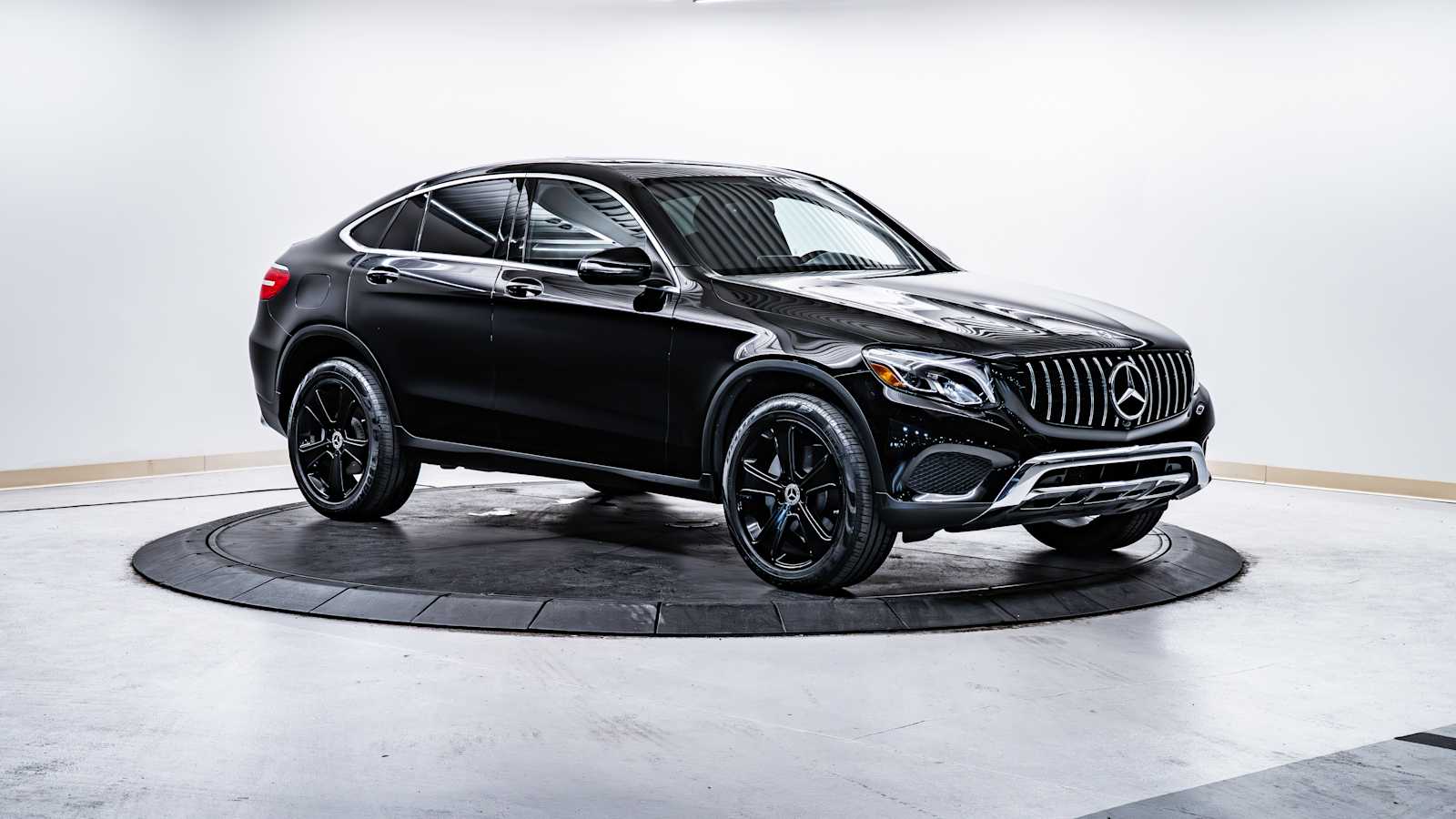 used 2018 Mercedes-Benz GLC 300 car, priced at $27,998