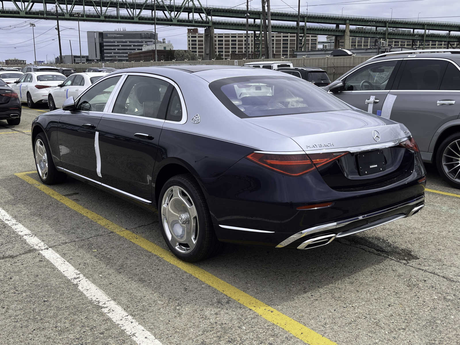 new 2024 Mercedes-Benz Maybach S 580 car