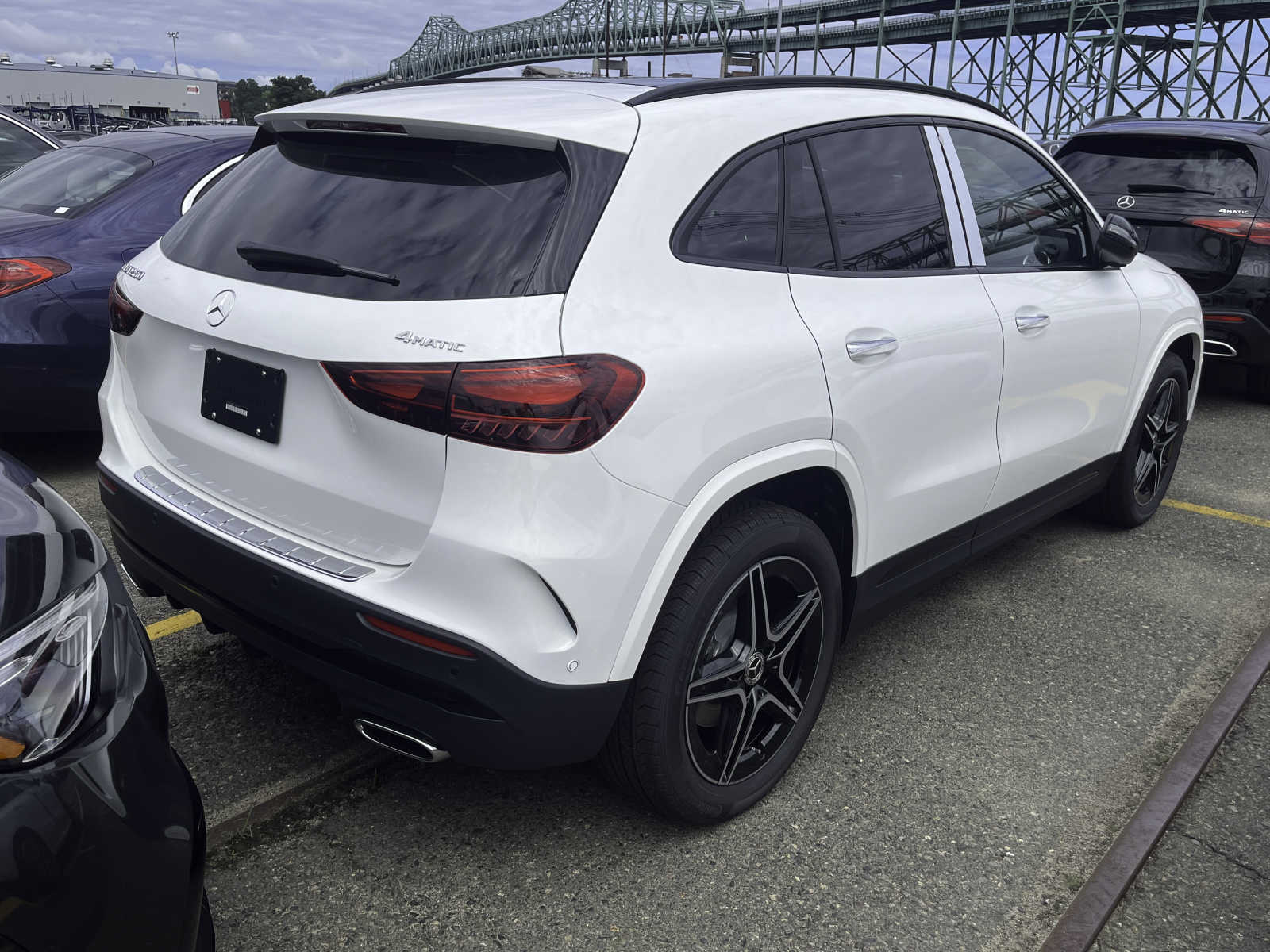 new 2025 Mercedes-Benz GLA 250 car