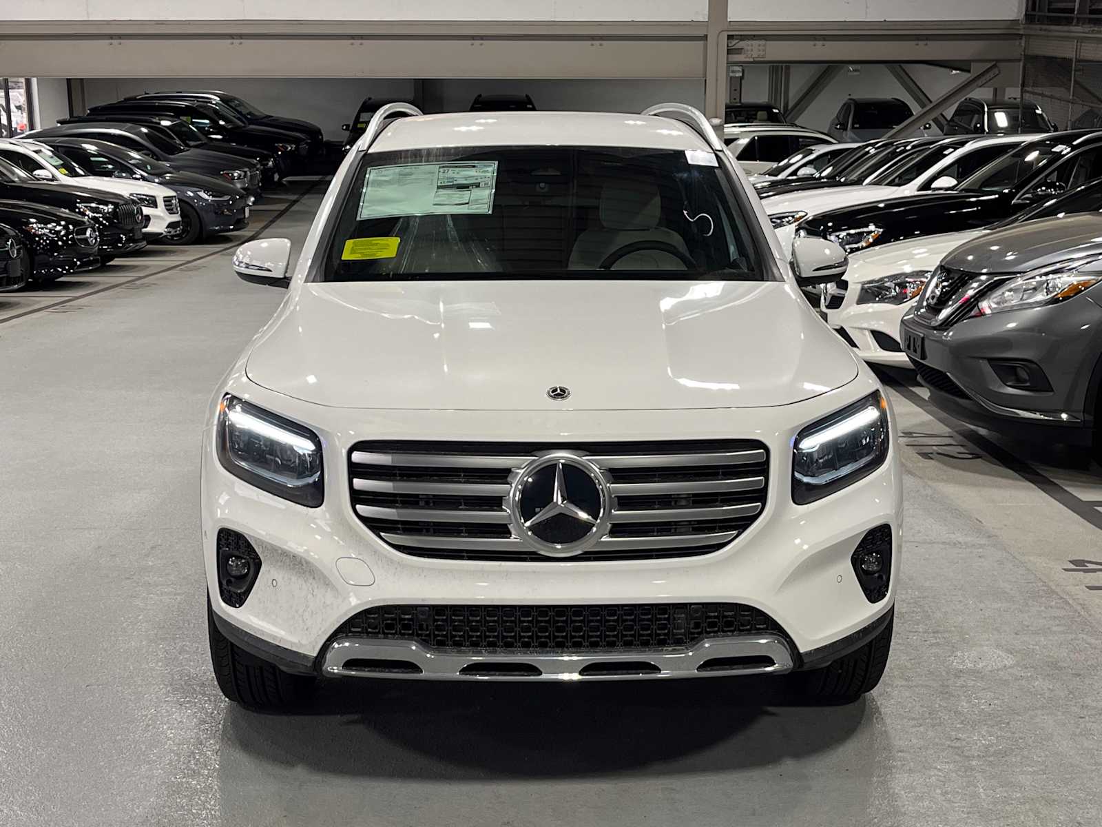 new 2025 Mercedes-Benz GLB 250 car