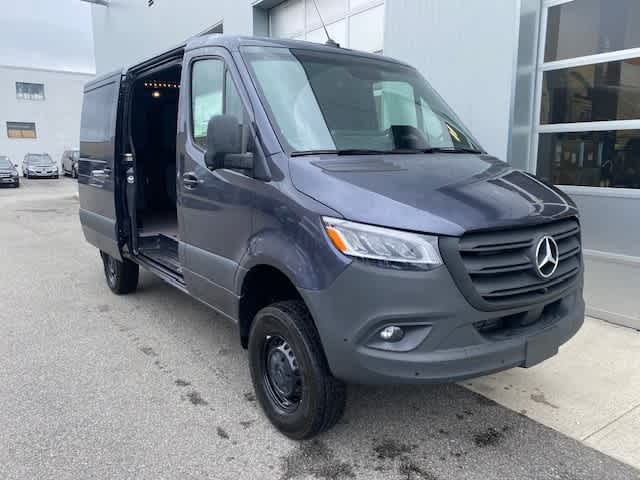 new 2025 Mercedes-Benz Sprinter car