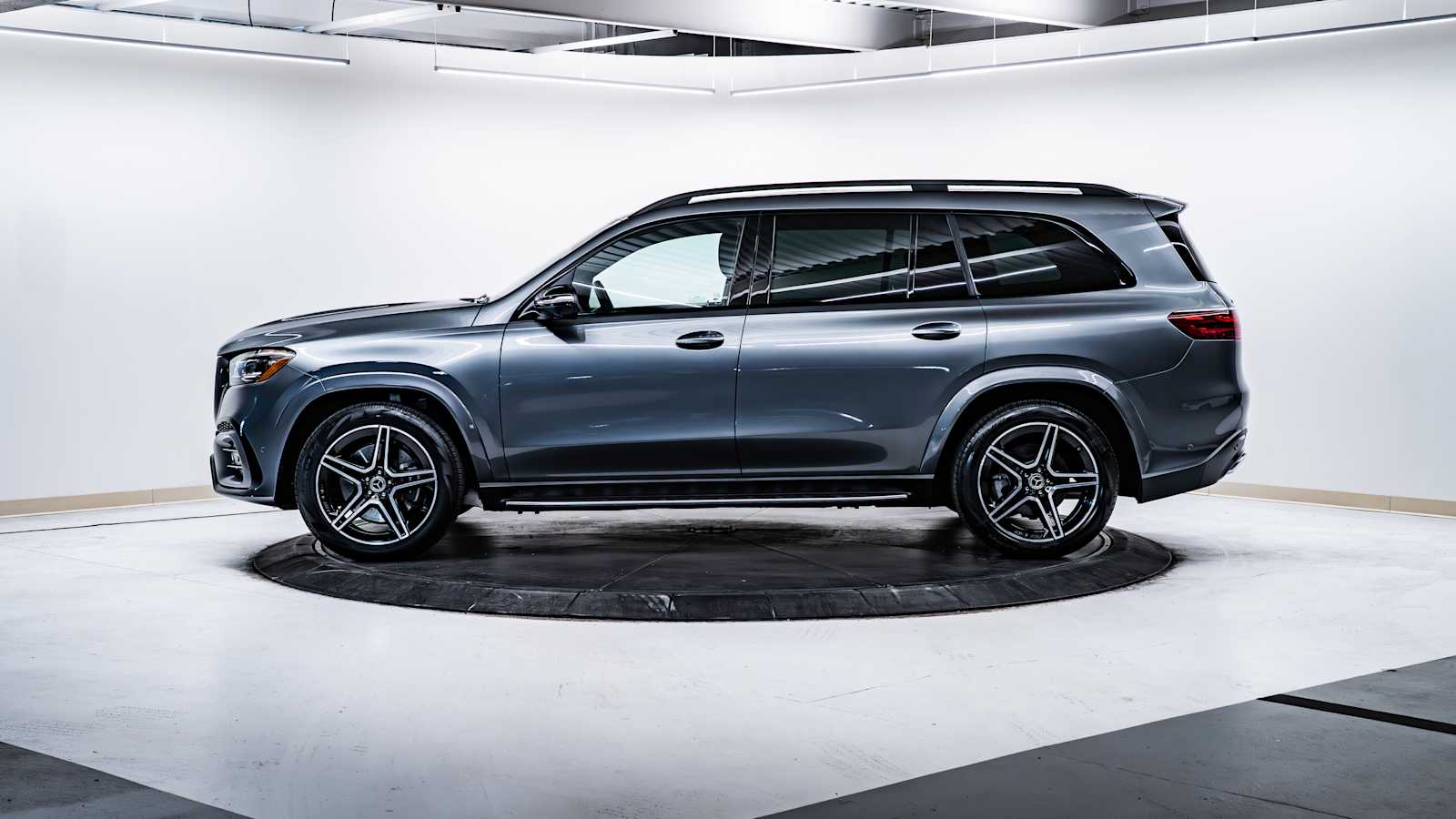 used 2025 Mercedes-Benz GLS 450 car, priced at $89,698