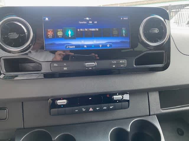new 2025 Mercedes-Benz Sprinter car