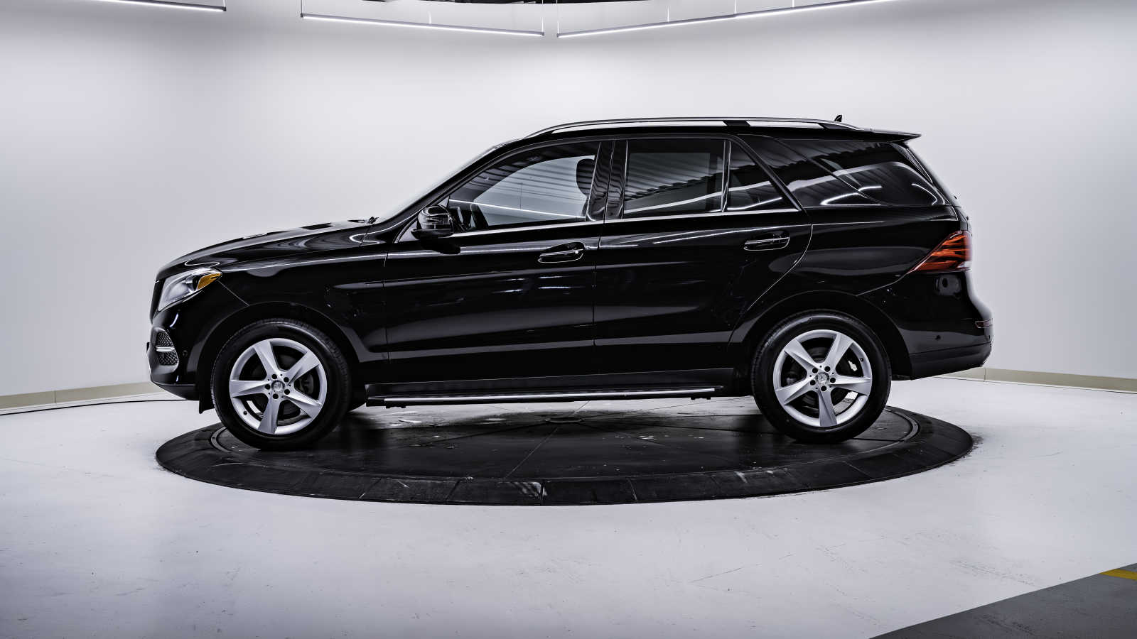 used 2016 Mercedes-Benz GLE 350 car, priced at $21,998