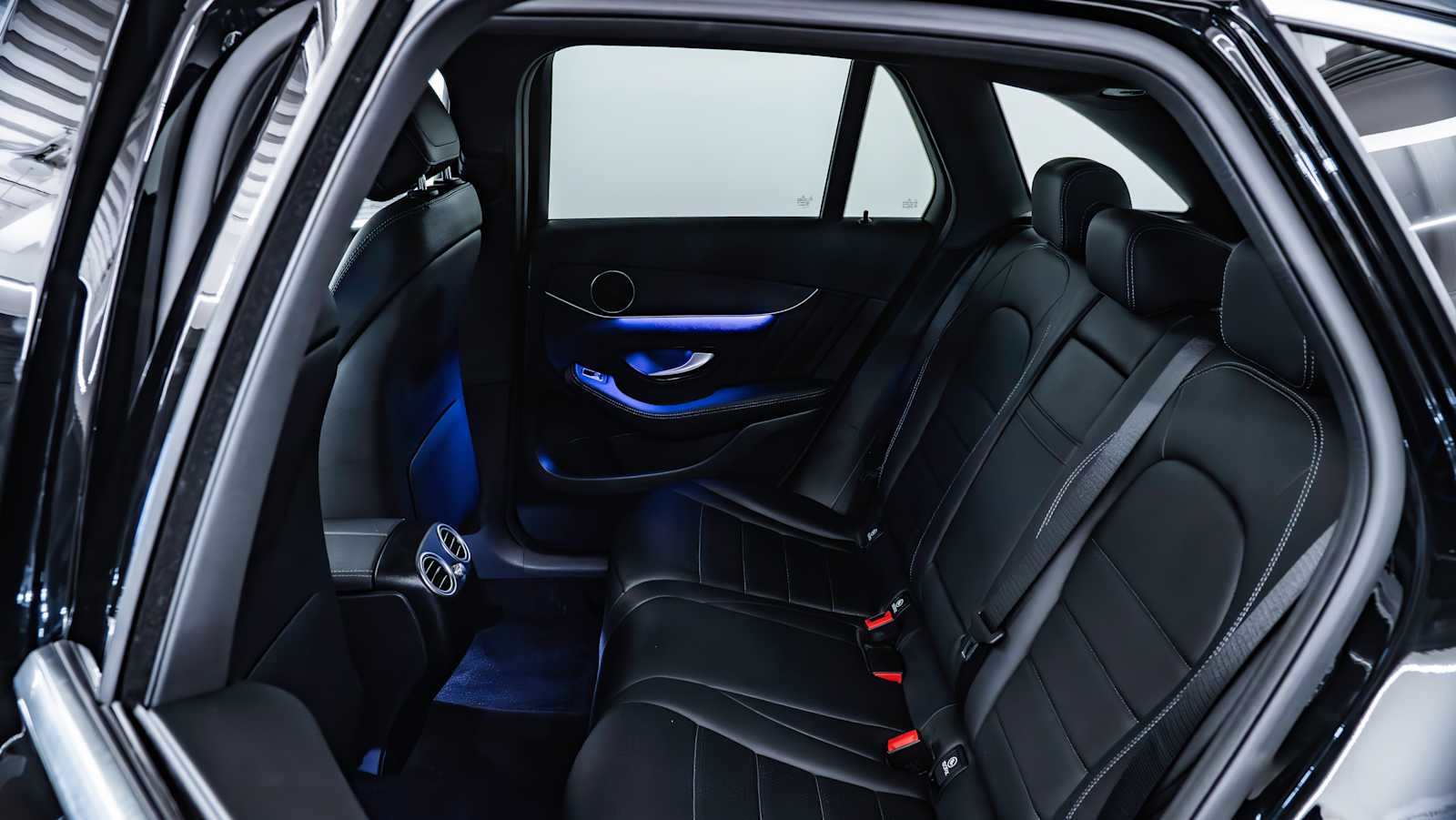 used 2022 Mercedes-Benz GLC 300 car, priced at $35,998