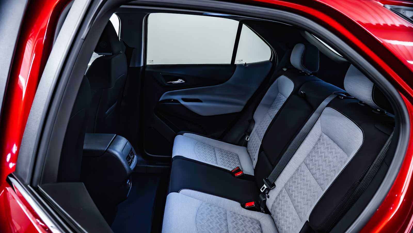 used 2023 Chevrolet Equinox car, priced at $22,718