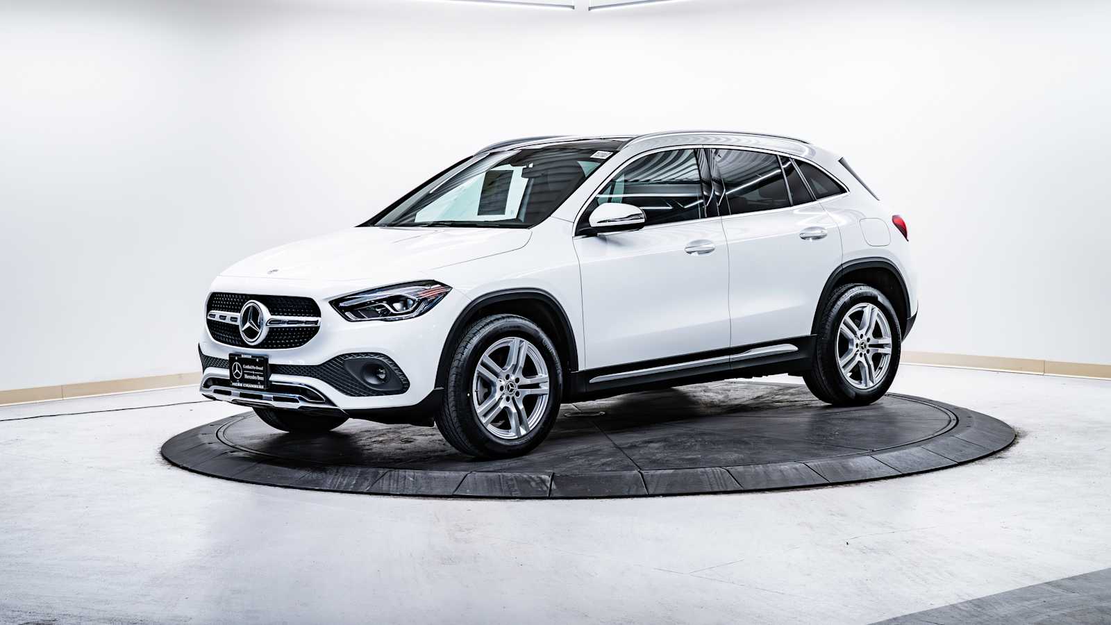 used 2021 Mercedes-Benz GLA 250 car, priced at $29,899