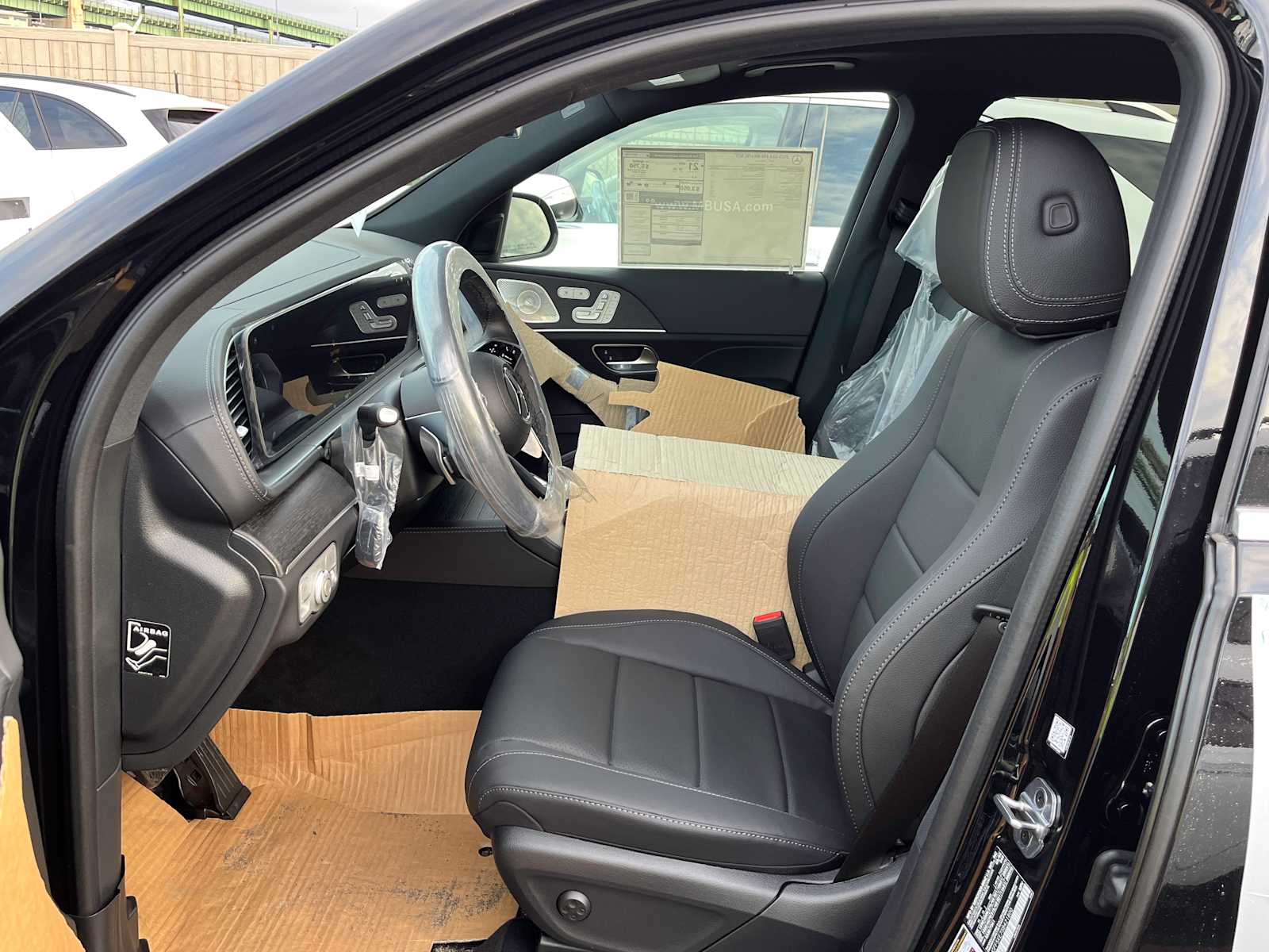 new 2025 Mercedes-Benz GLS 450 car