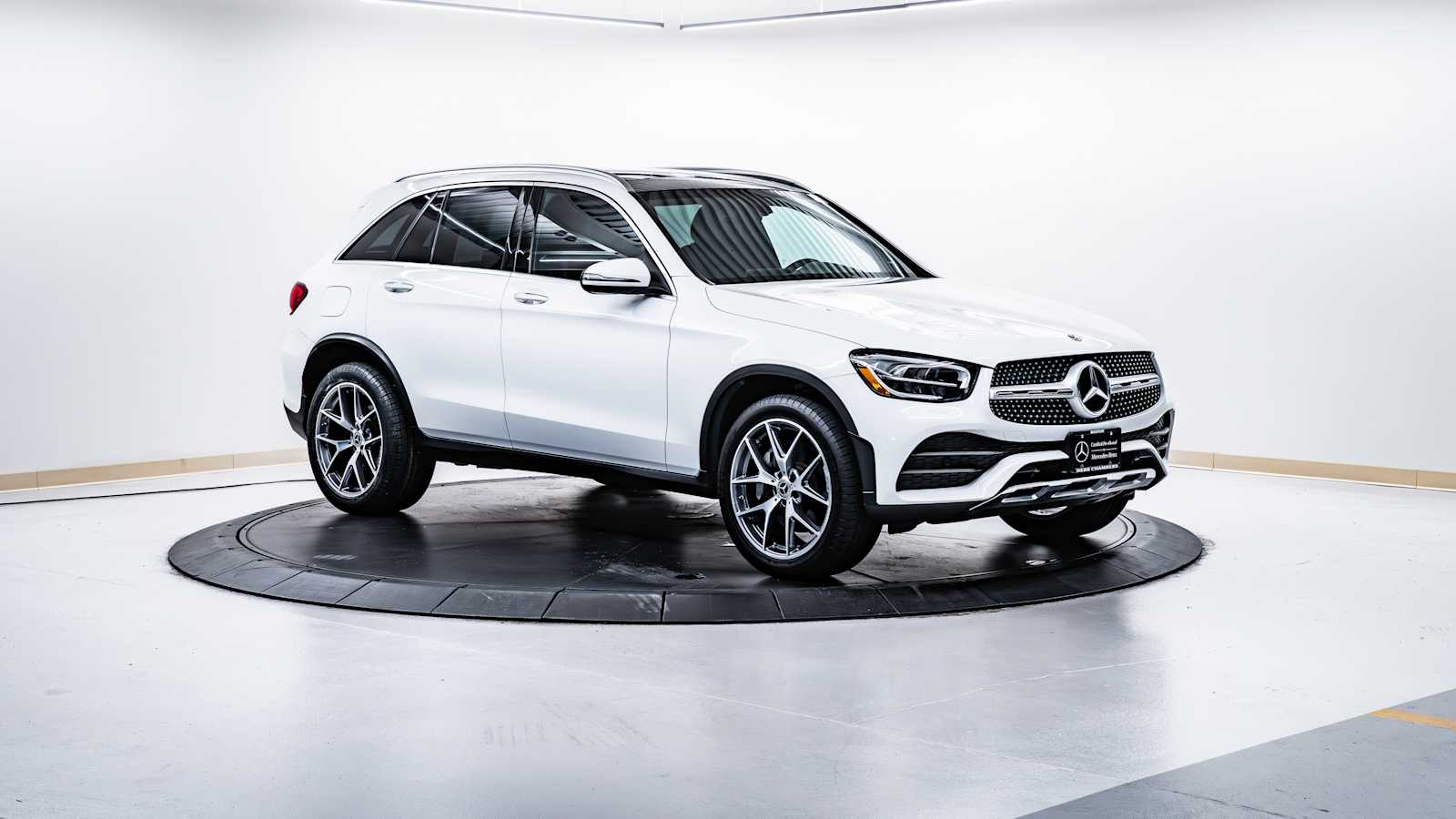 used 2020 Mercedes-Benz GLC 300 car, priced at $30,998