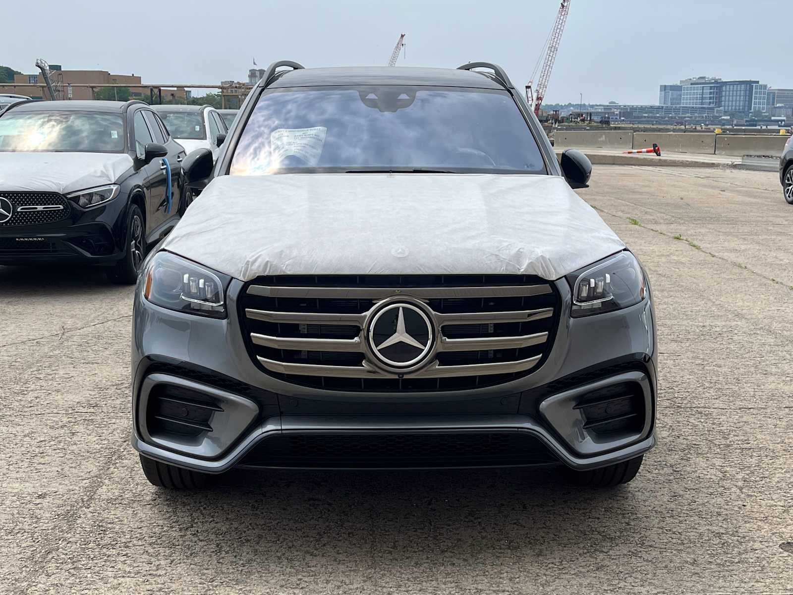 new 2025 Mercedes-Benz GLS 580 car